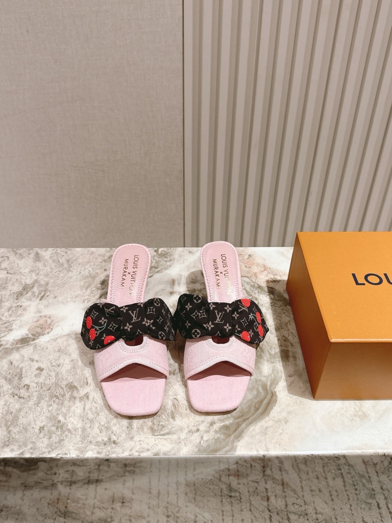 l0vis Vvtt0n slippers